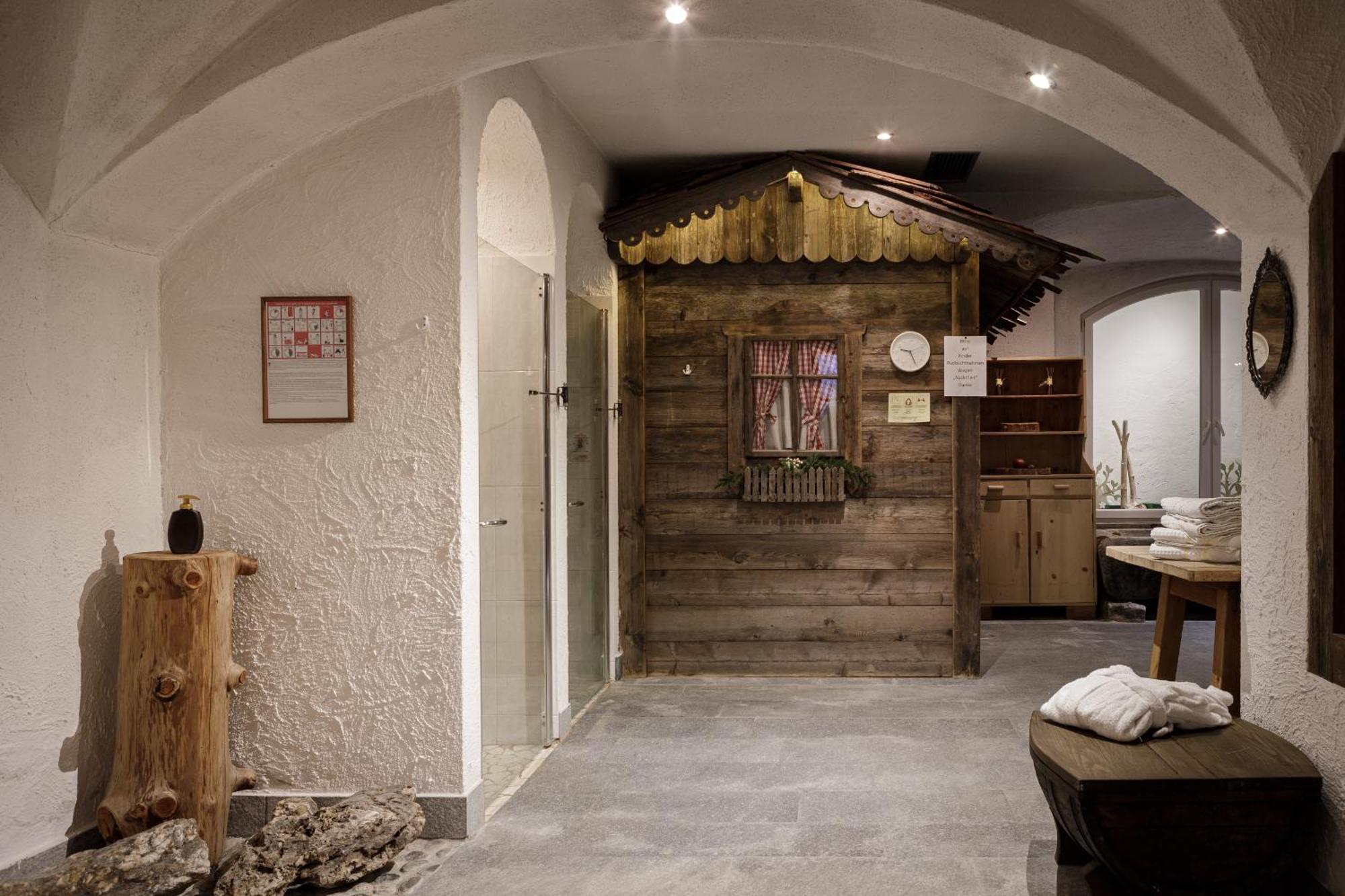 Hotel Bergland Cadipietra Extérieur photo