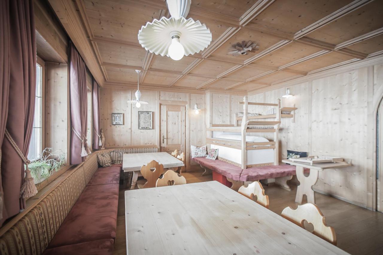 Hotel Bergland Cadipietra Extérieur photo